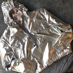 Very lightweight pull over silver jacket from H&M